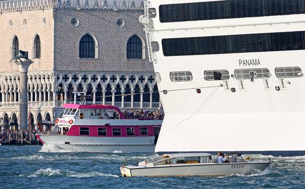 Grandi navi:Venezia; Msc -40% presenze 2016,enti preoccupati