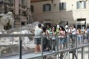 Aperta ai turisti la passerella a Fontana di Trevi