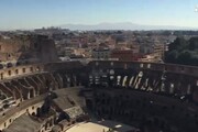 La vista mozzafiato dal Colosseo durante i lavori di restauro
