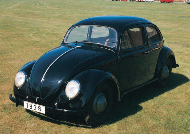 Volkswagen, 70 anni fa veniva prodotto il primo Maggiolino © autowp.ru