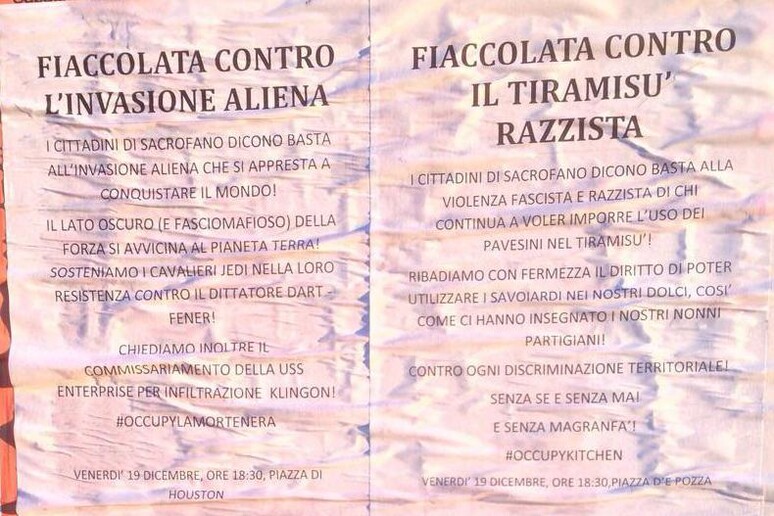 I manifesti comparsi a Sacrofano (Roma), contro la fiaccolata  anticriminalita ' prevista in serata nel paese dove e ' stato arrestato Massimo Carminati.  ANSA/FRANCESCO FABBRI - RIPRODUZIONE RISERVATA