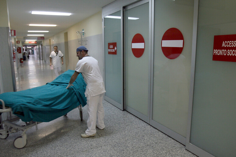 Sciopero infermieri il 3 novembre - RIPRODUZIONE RISERVATA