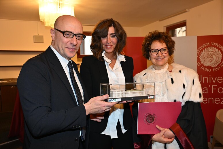 Il commissario Vattani incontra a Venezia la ministra Bernini - RIPRODUZIONE RISERVATA